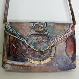 NEW JANE YOO Leather Crossbody Bag 10x7”